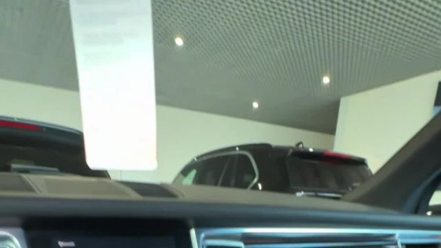 17.09 LB45849 Porsche Macan.MOV