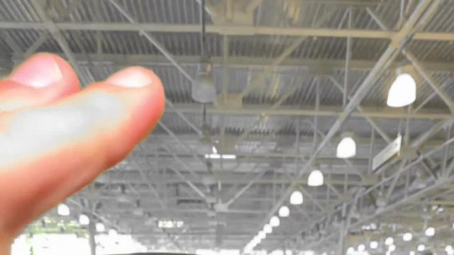 18.09 J06822 BMW 218i.MOV