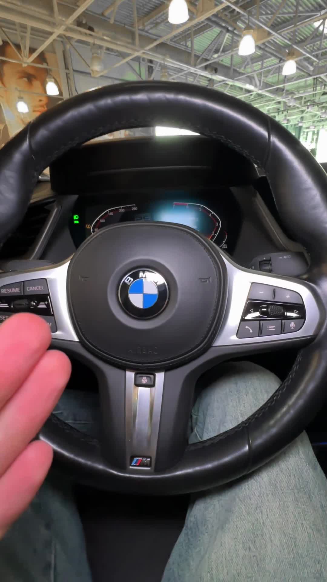 18.09 J32459 BMW 218i.MOV