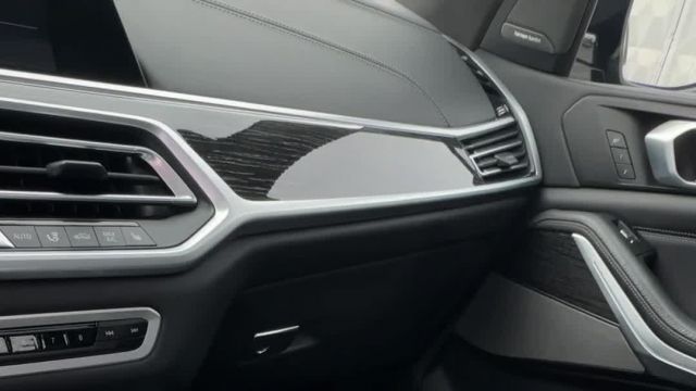 23.09 09E80544 BMW X7.MOV