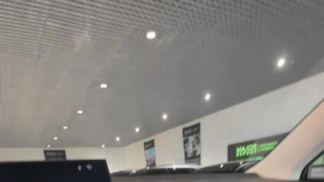 24.09 02014437 Lexus NX 200.MOV