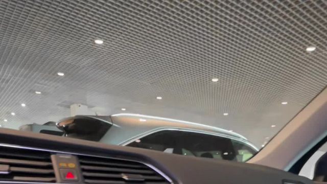 24.09 NG008901 Volkswagen Tiguan.MOV