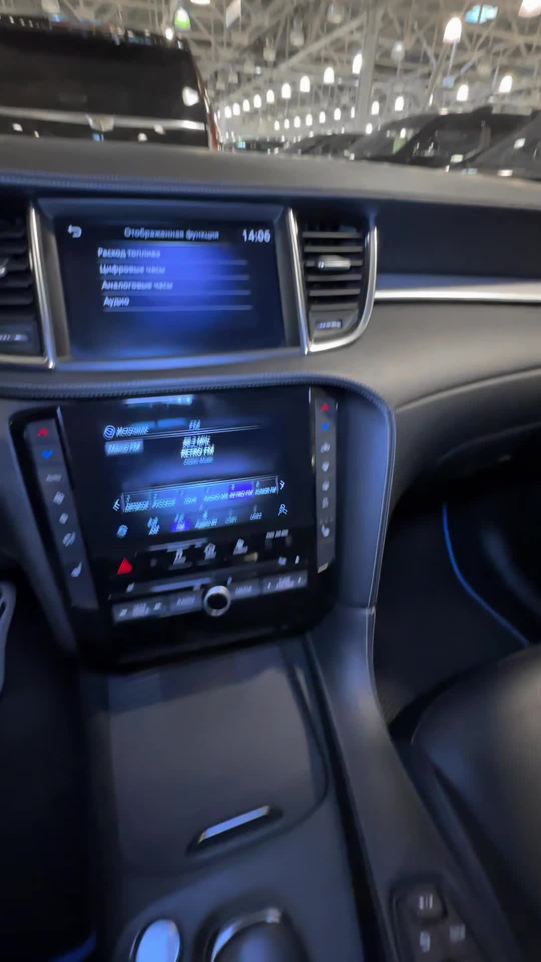 26.09 Z0554293 Infiniti QX50.MOV