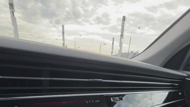 03.10 LG000312 Audi Q8.MOV