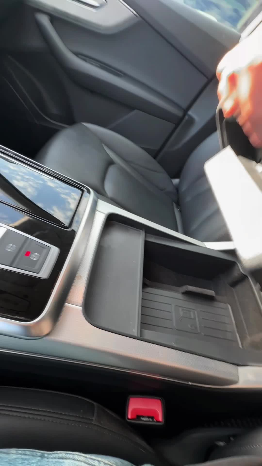 03.10 MD037304 Audi Q7.MOV