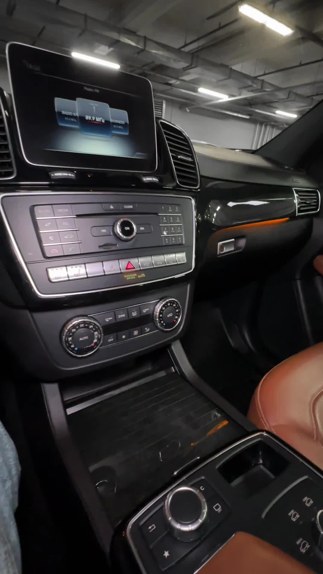 06.10 A119869 Mercedes GLE.MOV