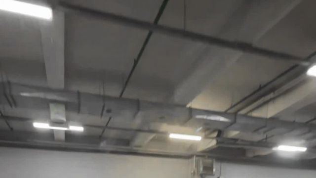 06.10 A680908 Mercedes E.MOV