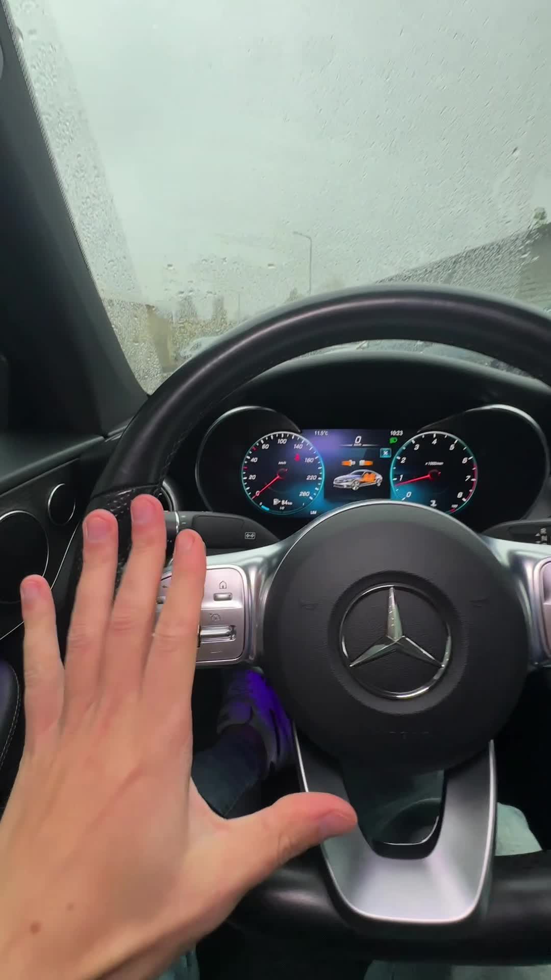 06.10 F983809 Mercedes C.MOV