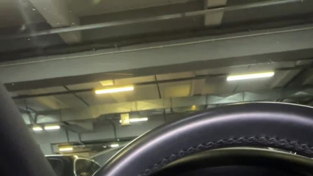 06.10 R586035 Mercedes C.MOV