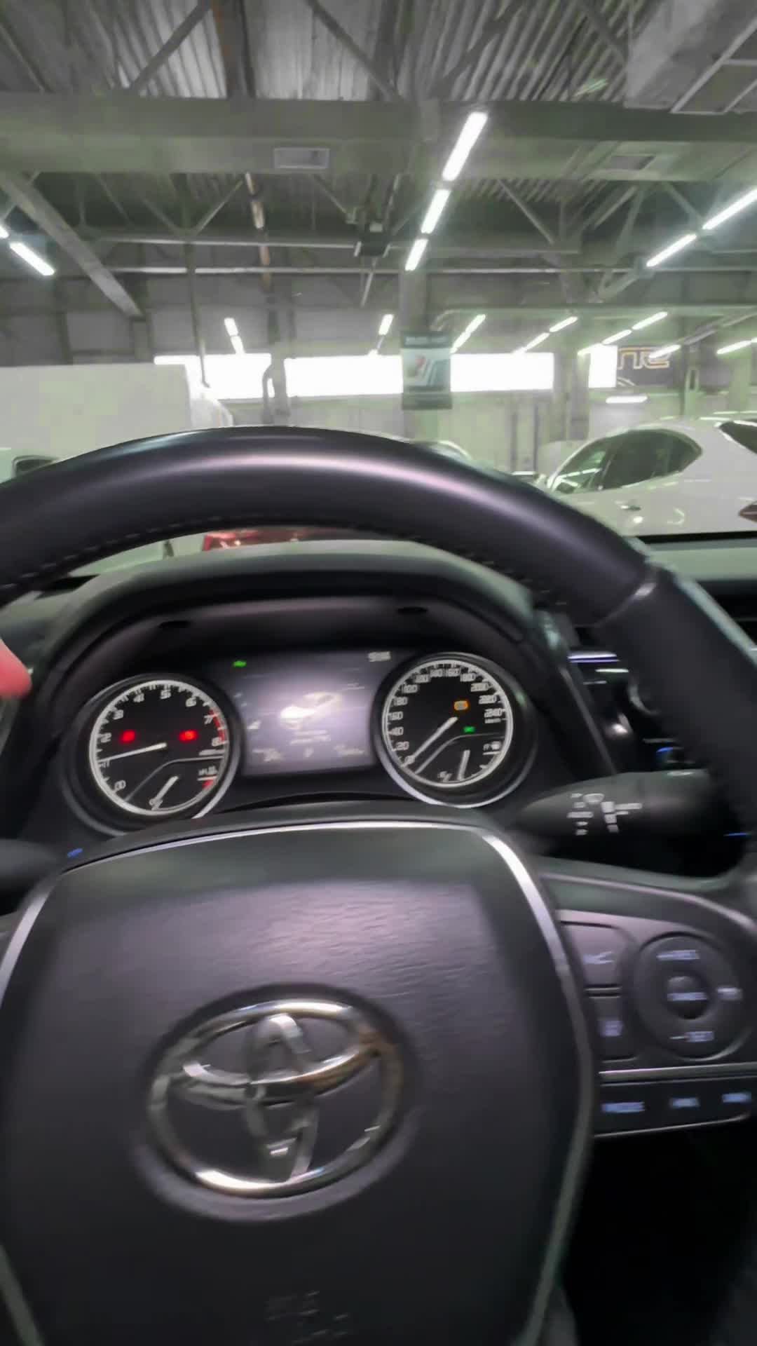 08.10 0S113493 ToyotaCamry.MOV