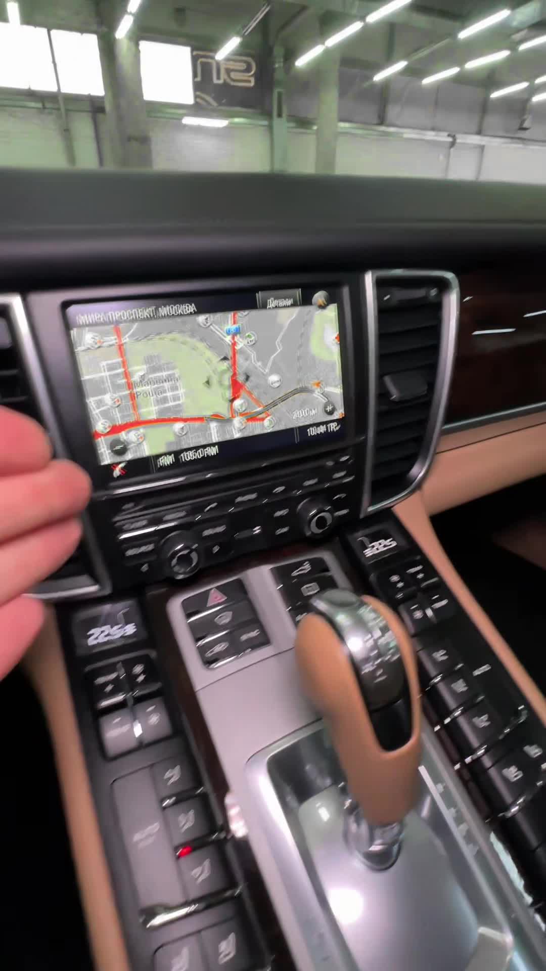 08.10 GL000824 PorschePanamera I.MOV