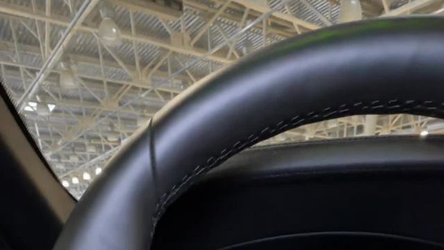 09.10 YG03029 BMW 530d.MOV