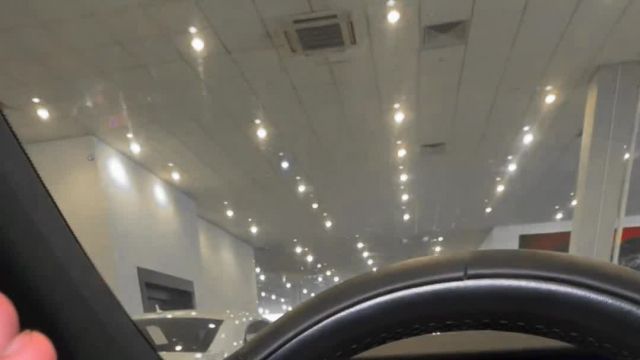 20.10 5L003252 Mercedes-Benz E.MOV