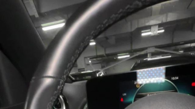 22.10 1W130250 Mercedes GLB.MOV