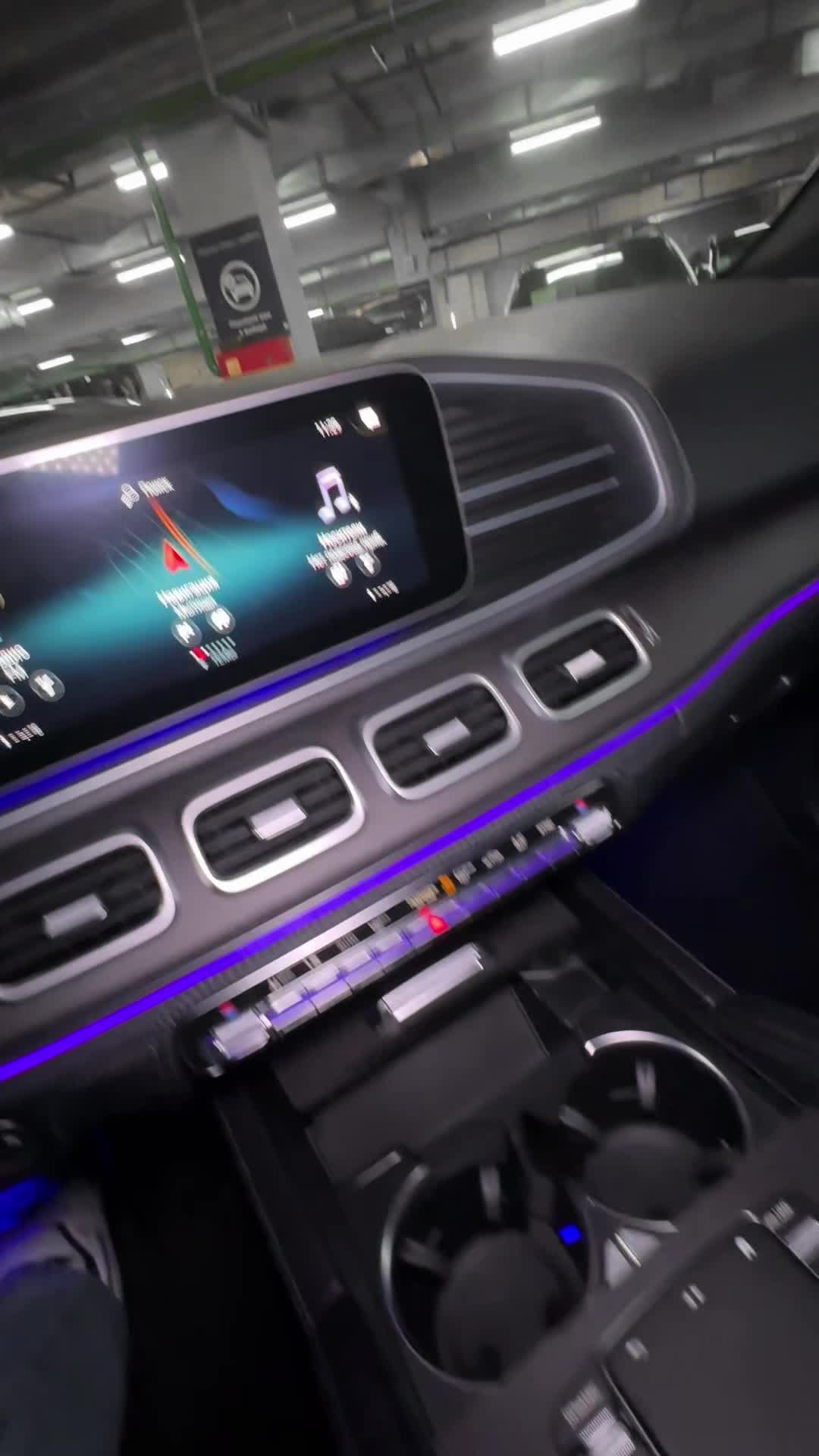 22.10 5L002285 Mercedes GLS.MOV