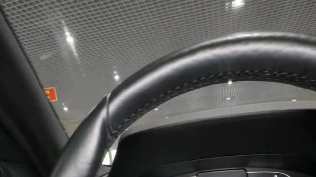 28.10 8B83954 BMW 318d.MOV