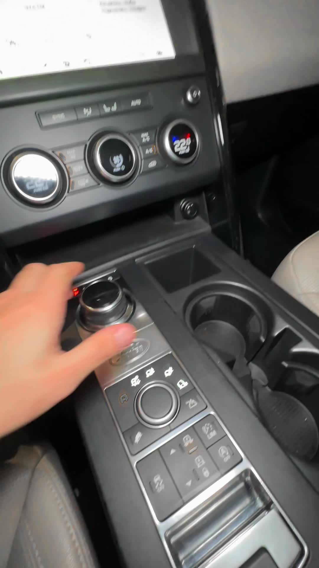 28.10 JA075164 Land Rover Discovery V.MOV