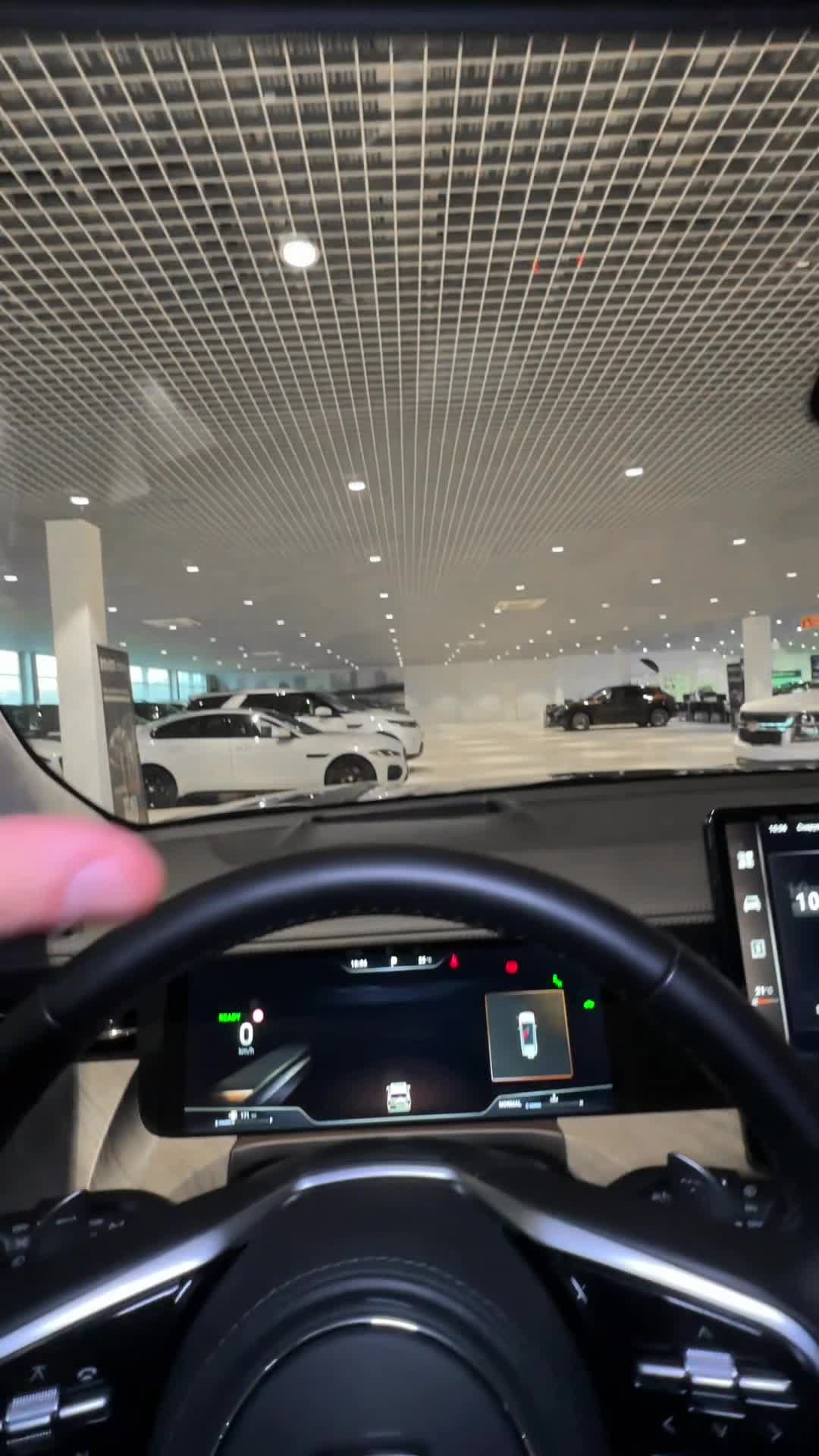 28.10 RM602442 TANK 500.MOV