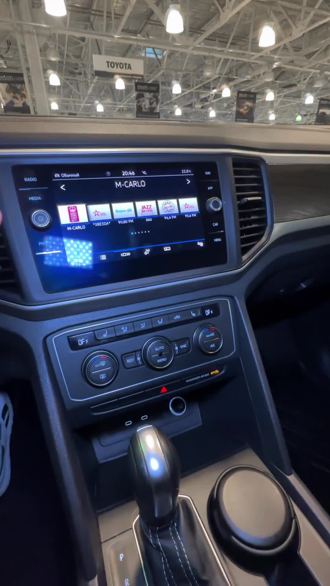 31.10 MC604932 Volkswagen Teramont.MOV