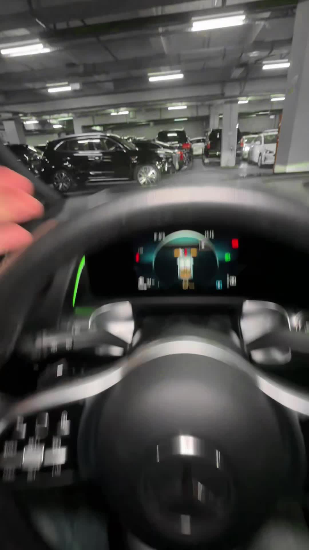 03.11 W162529 Mercedes GLB.MOV