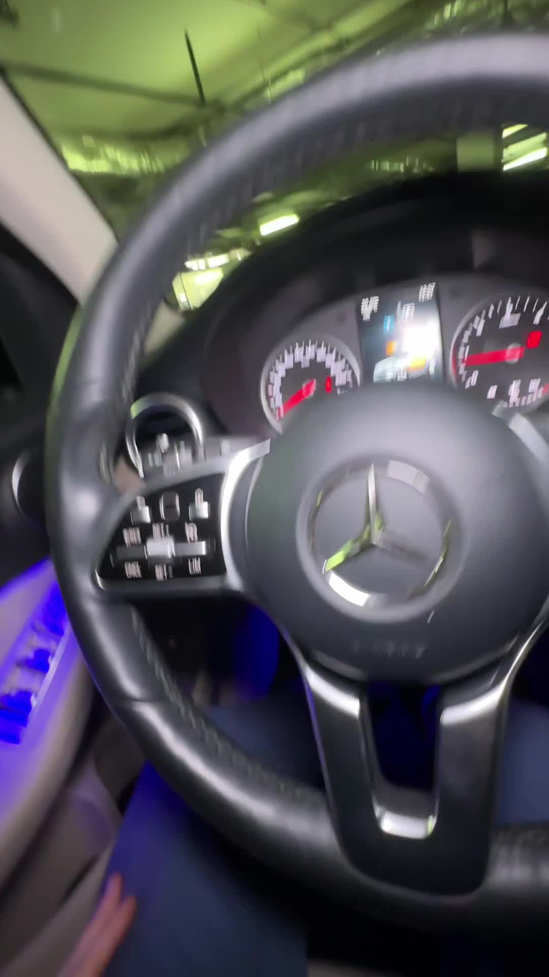 04.11 5L003435 Mercedes-Benz GLC.MOV