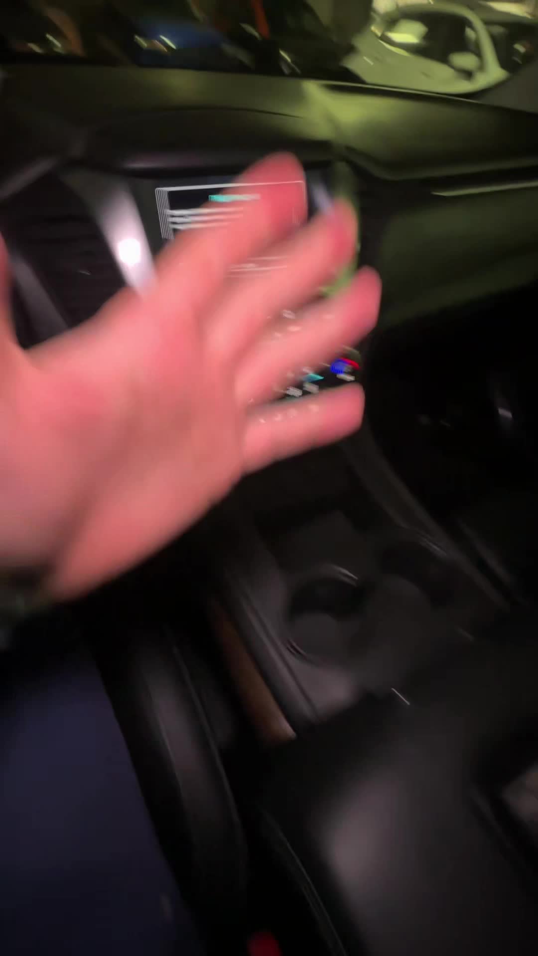 04.11 GB005777 Chevrolet Tahoe IV.MOV