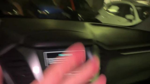 04.11 GB005777 Chevrolet Tahoe IV.MOV