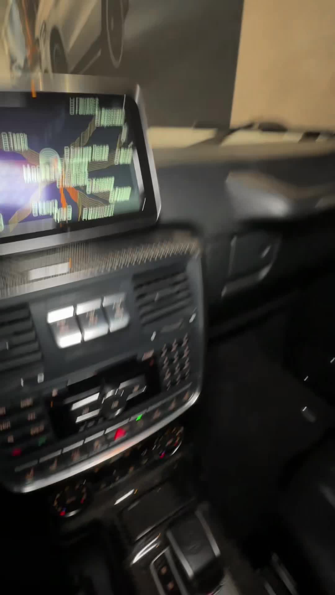 04.11 X249891 Mercedes-Benz G63.MOV