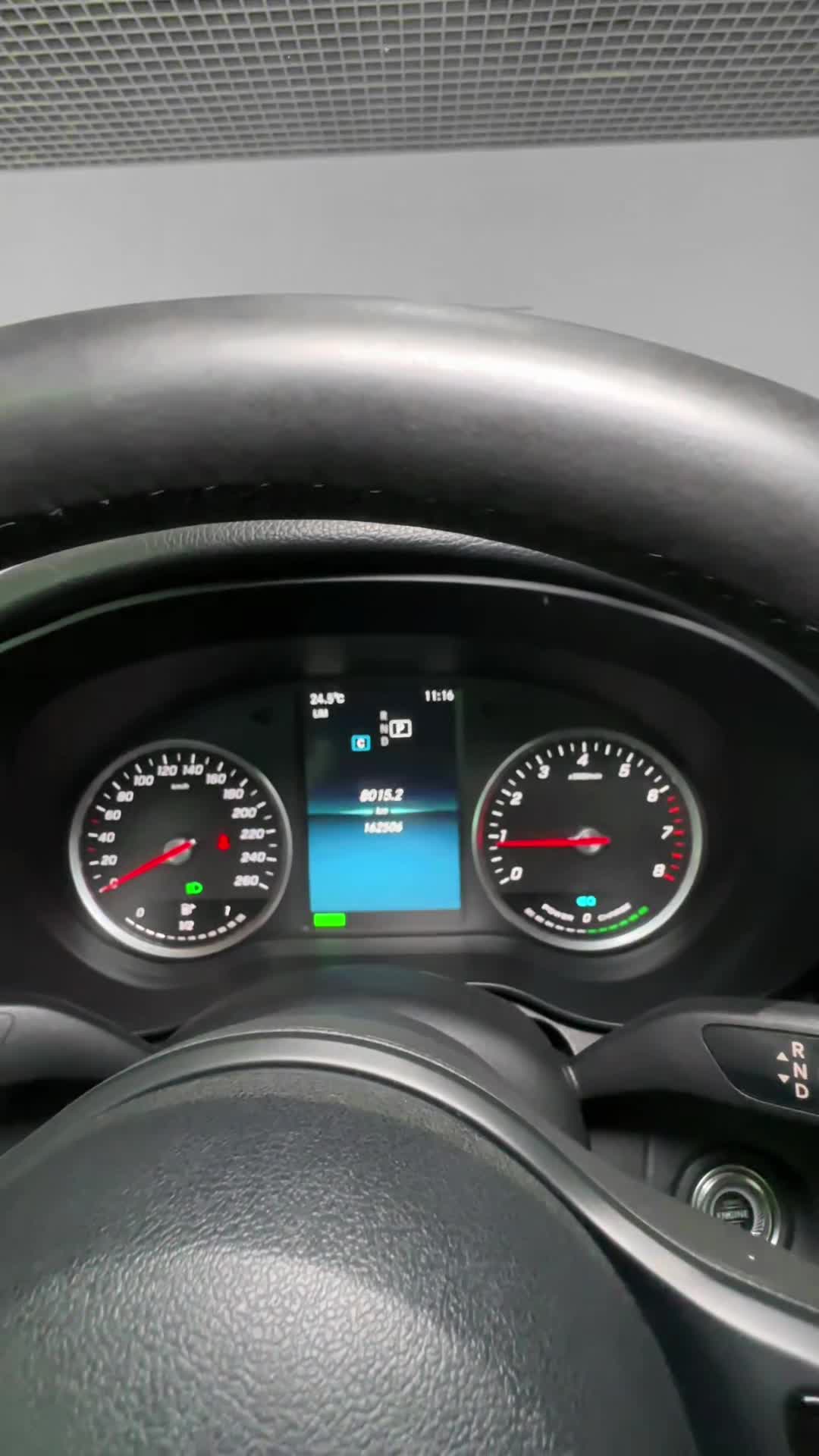 05.11 1R510315 Mercedes C.MOV