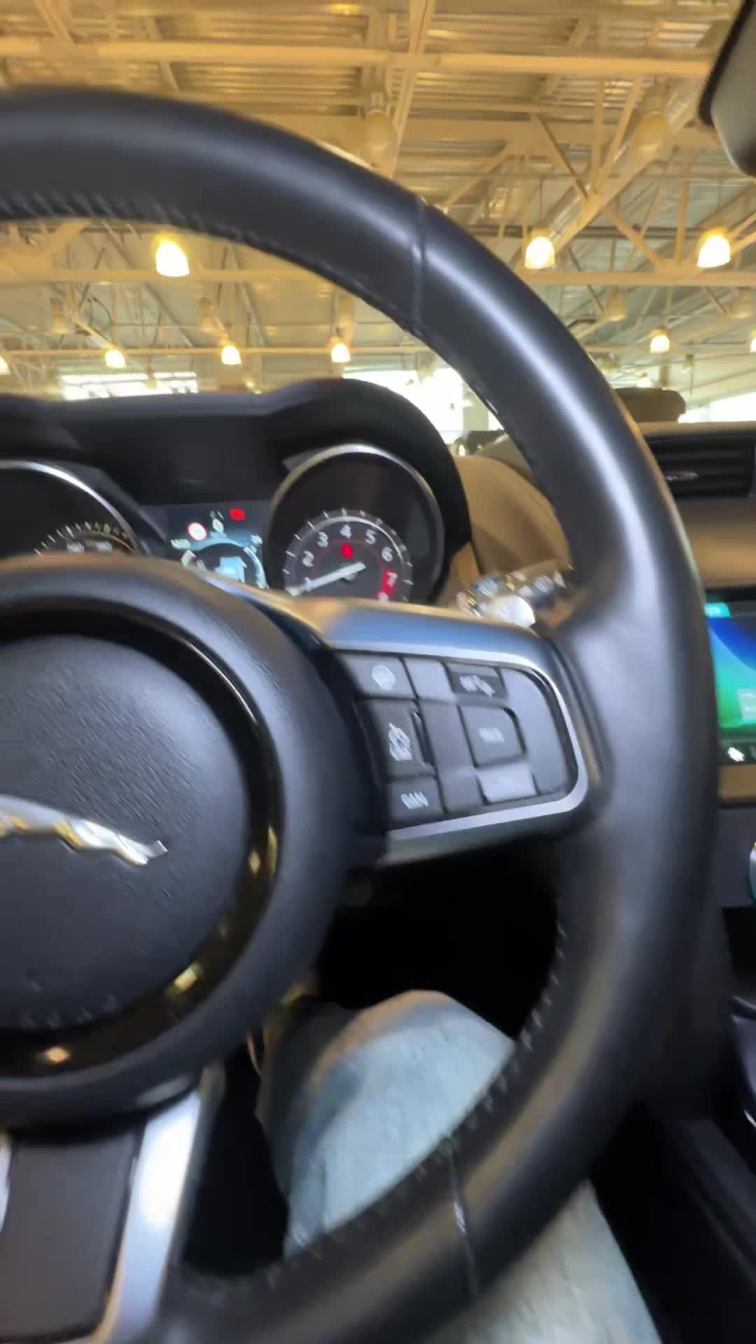 06.11 CK69245 Jaguar F-Type.MOV