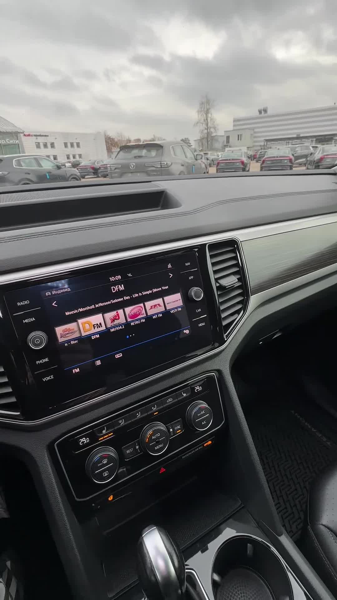 12.11 KC540958 Volkswagen Teramont.MOV