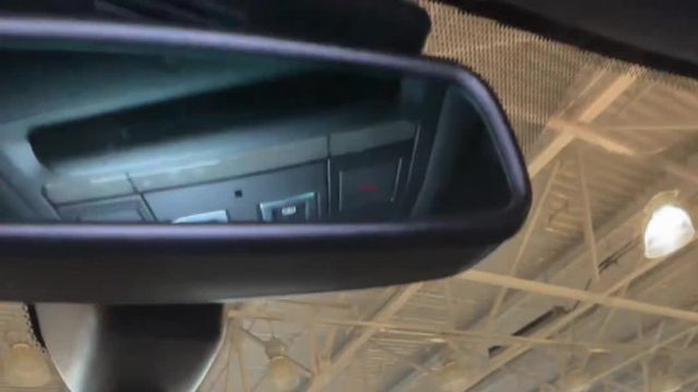 13.11 HA073192 Jaguar F-Pace.MOV