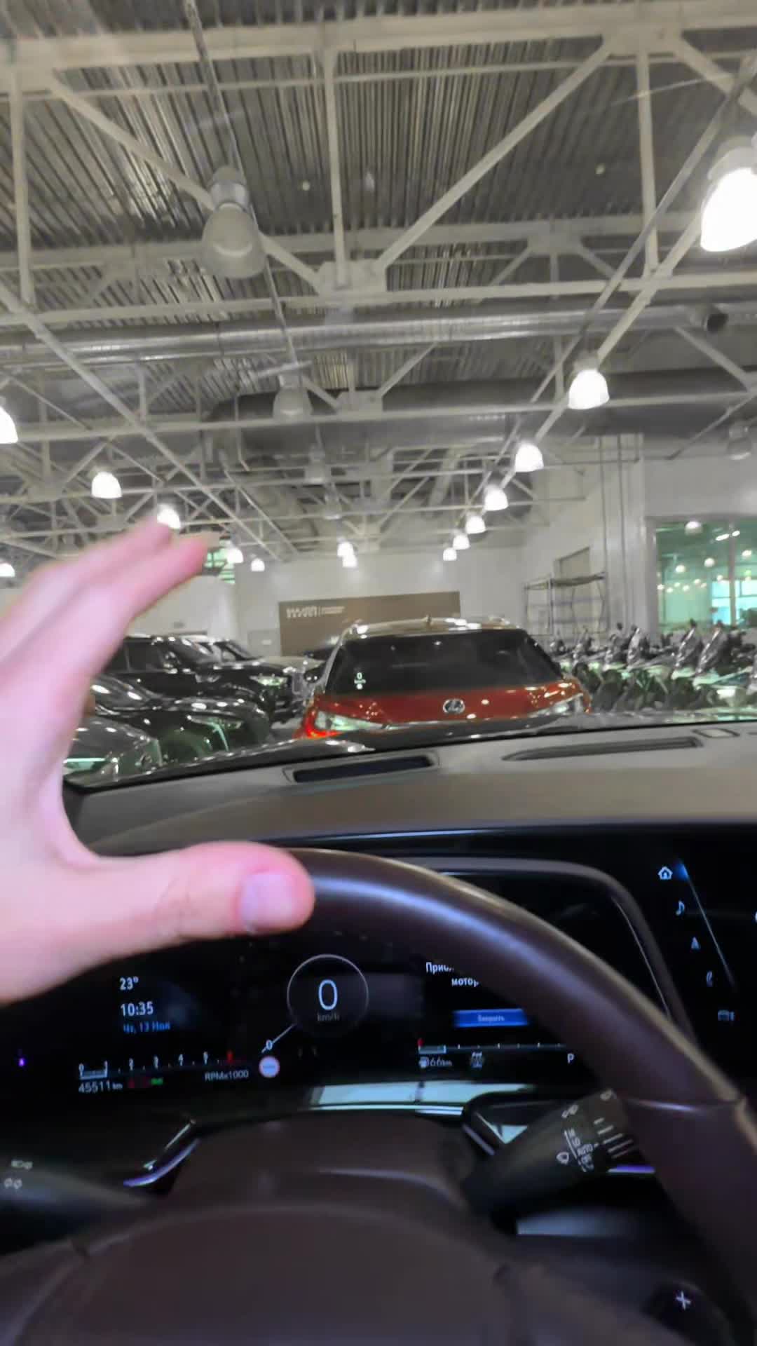 13.11 MR453893 Cadillac Escalade.MOV