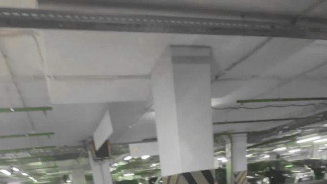 18.11 HA044561 Land Rover Discovery.MOV