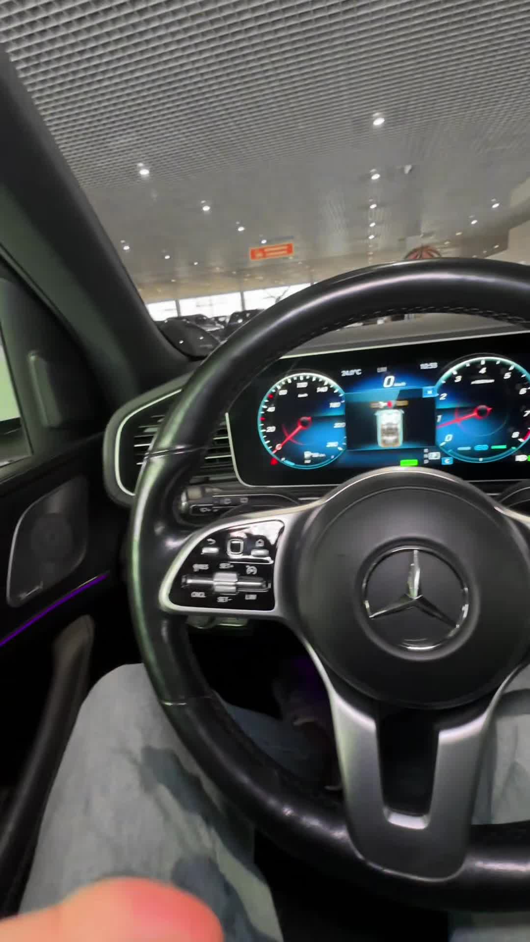 19.11 L006123 Mercedes GLS.MOV