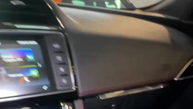 20.11 HA061355 Jaguar F-Pace S.MOV