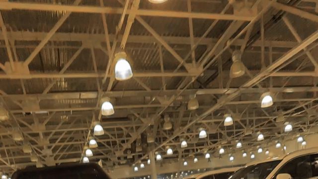 21.11 RY013691 Geely Okavango.MOV