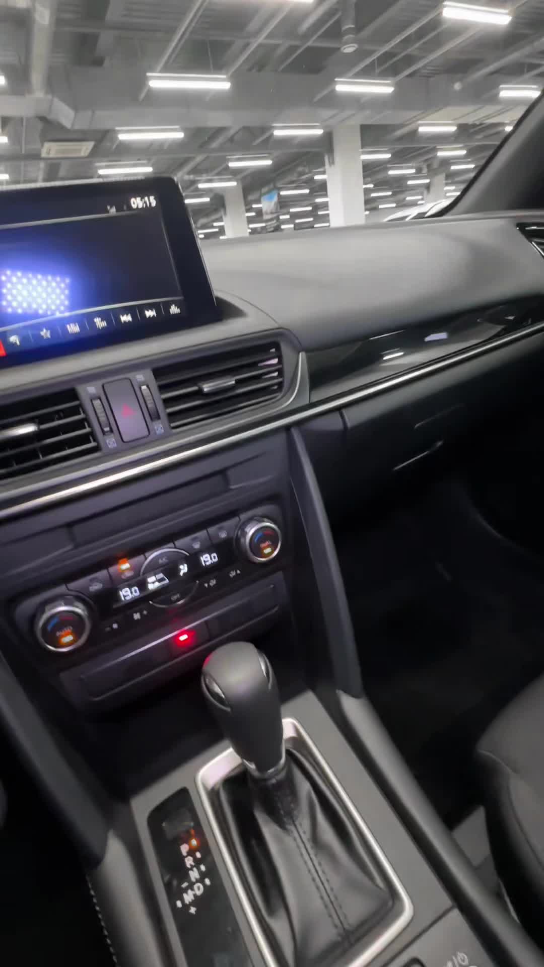 25.11 1D28646 Mazda CX-4.MOV