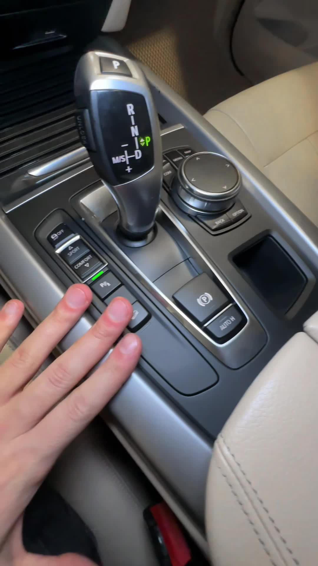 27.11 0Z88040 BMW X5.MOV