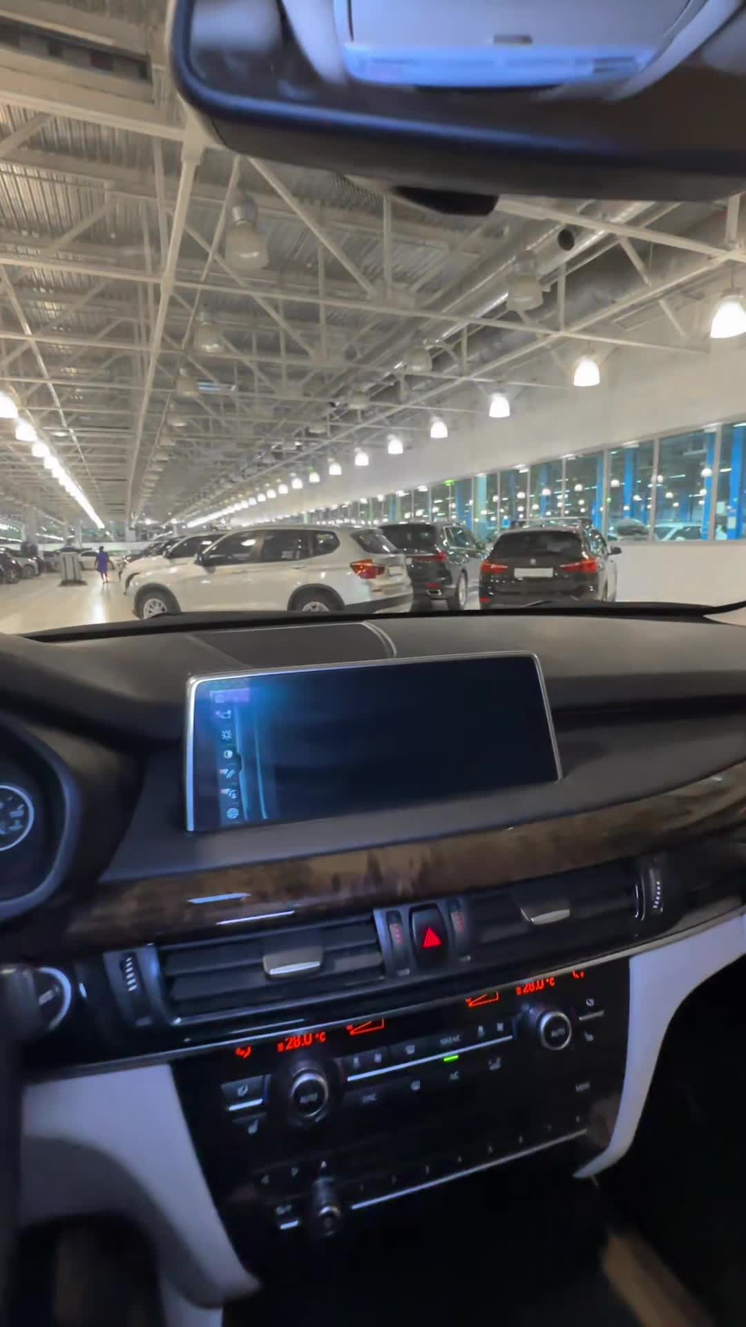 27.11 H04969 BMW X5.MOV