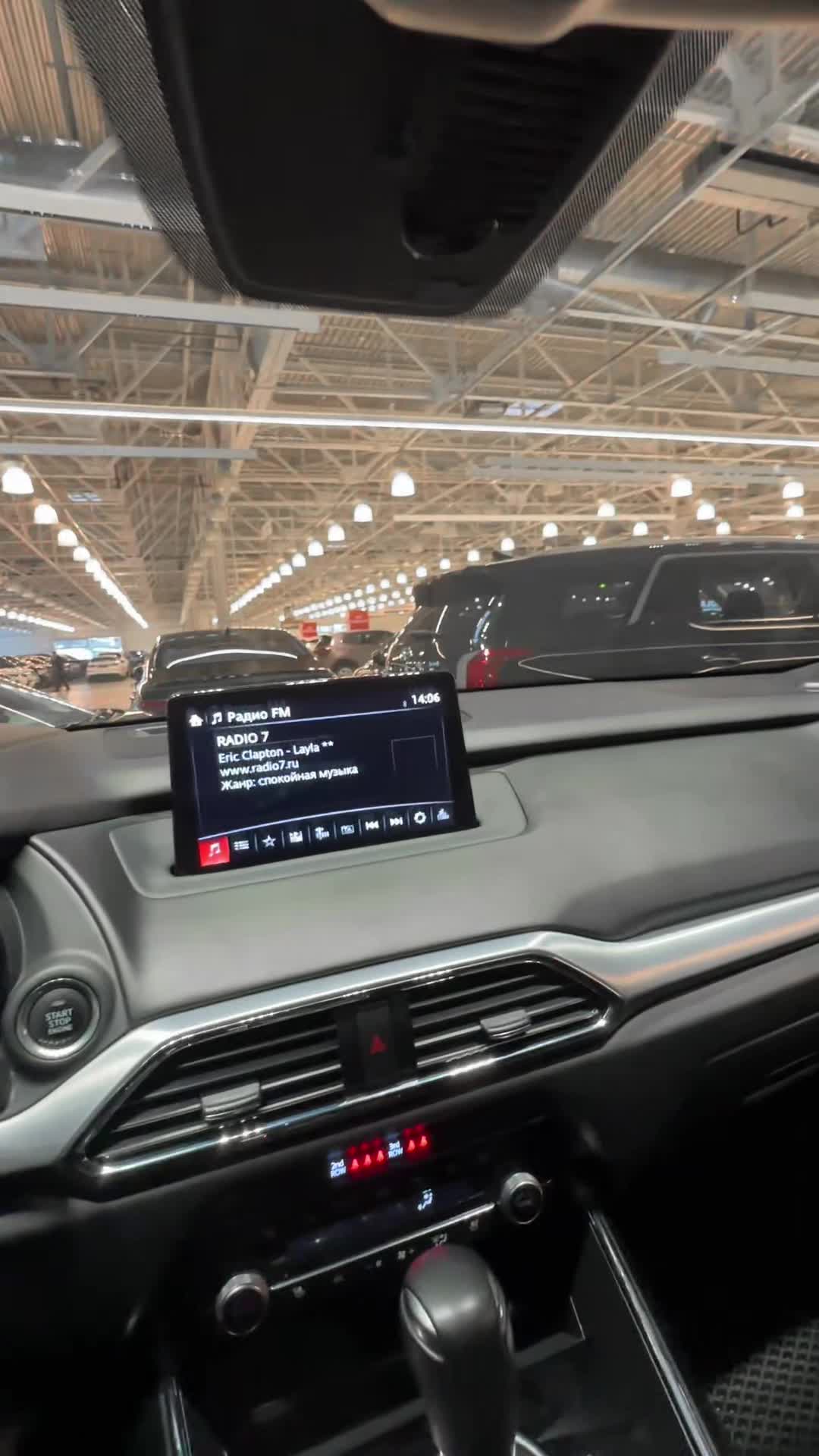 28.11 4006919 Mazda CX-9.MOV