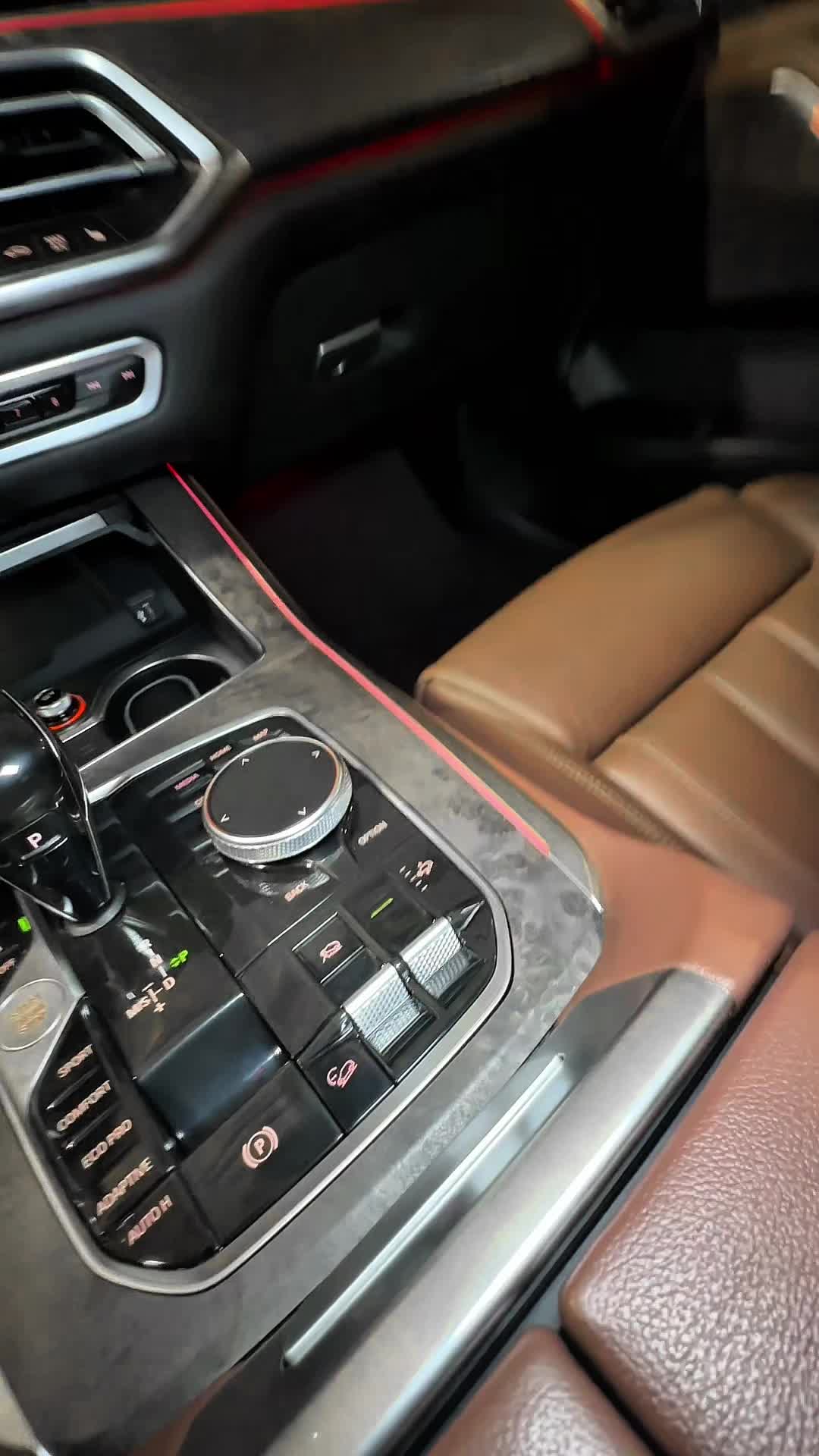 04.12 LH65516 BMW X5.MOV