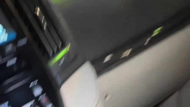 05.12 M4212769 Toyota Land Cruiser 200.MOV