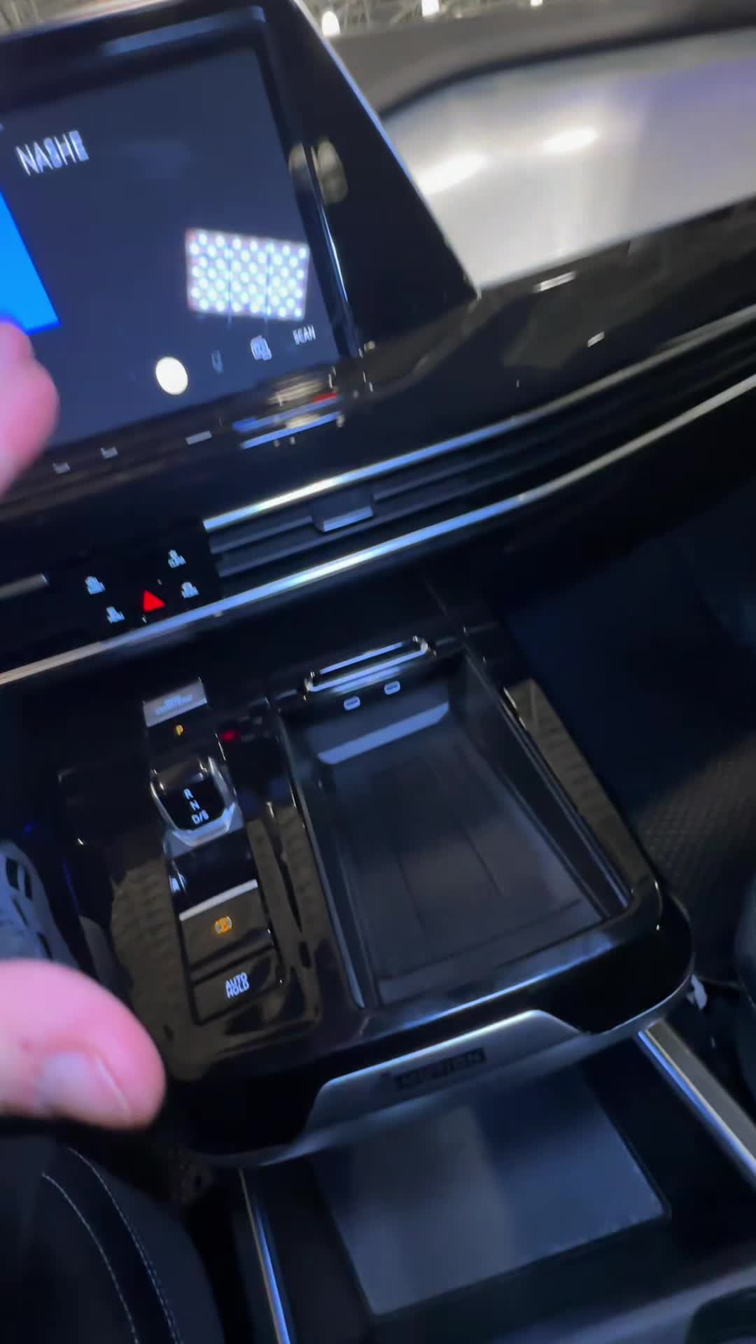 05.12 R3606578 Volkswagen Talagon.MOV