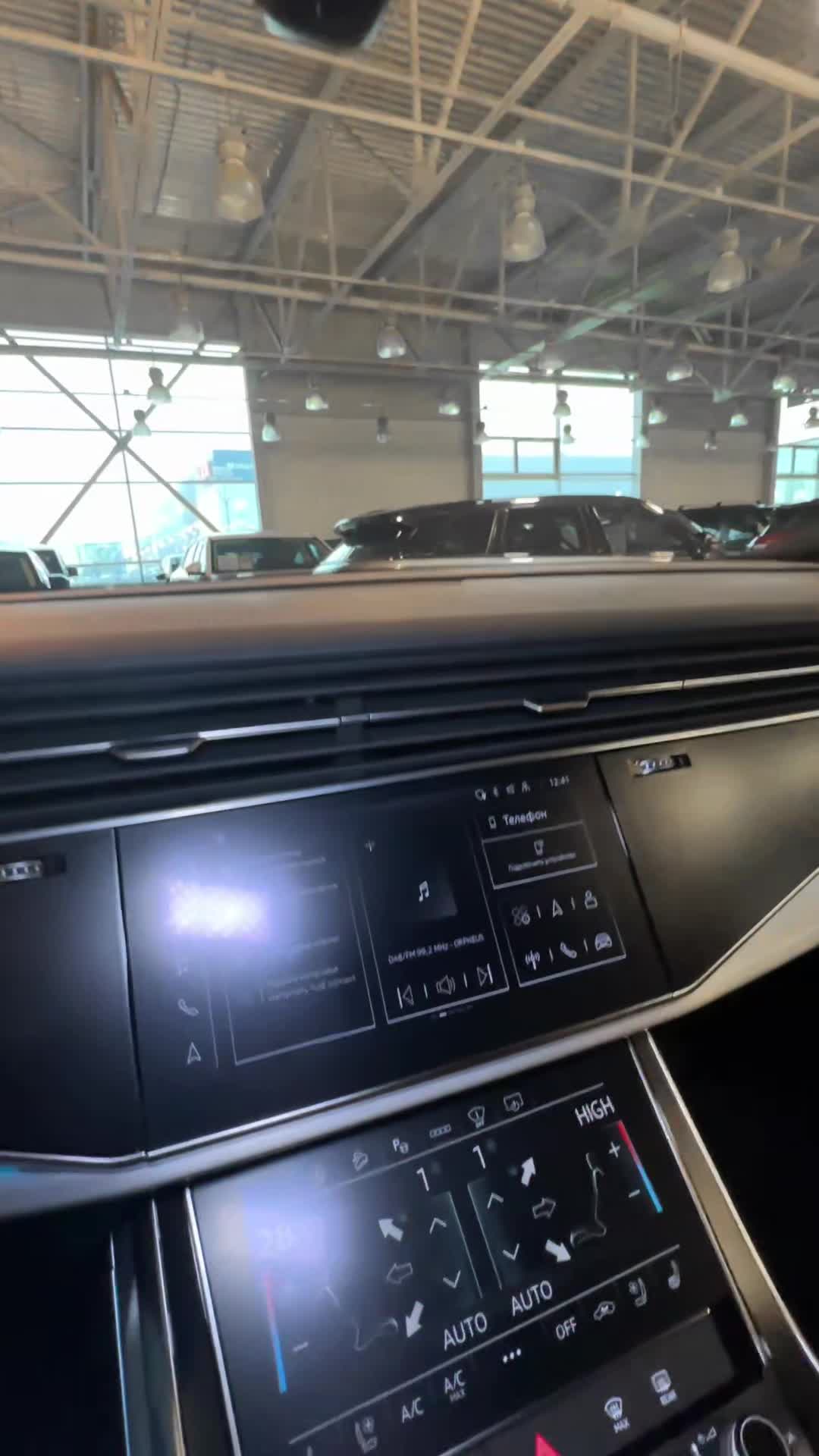 05.12 RD004772 Audi Q8.MOV