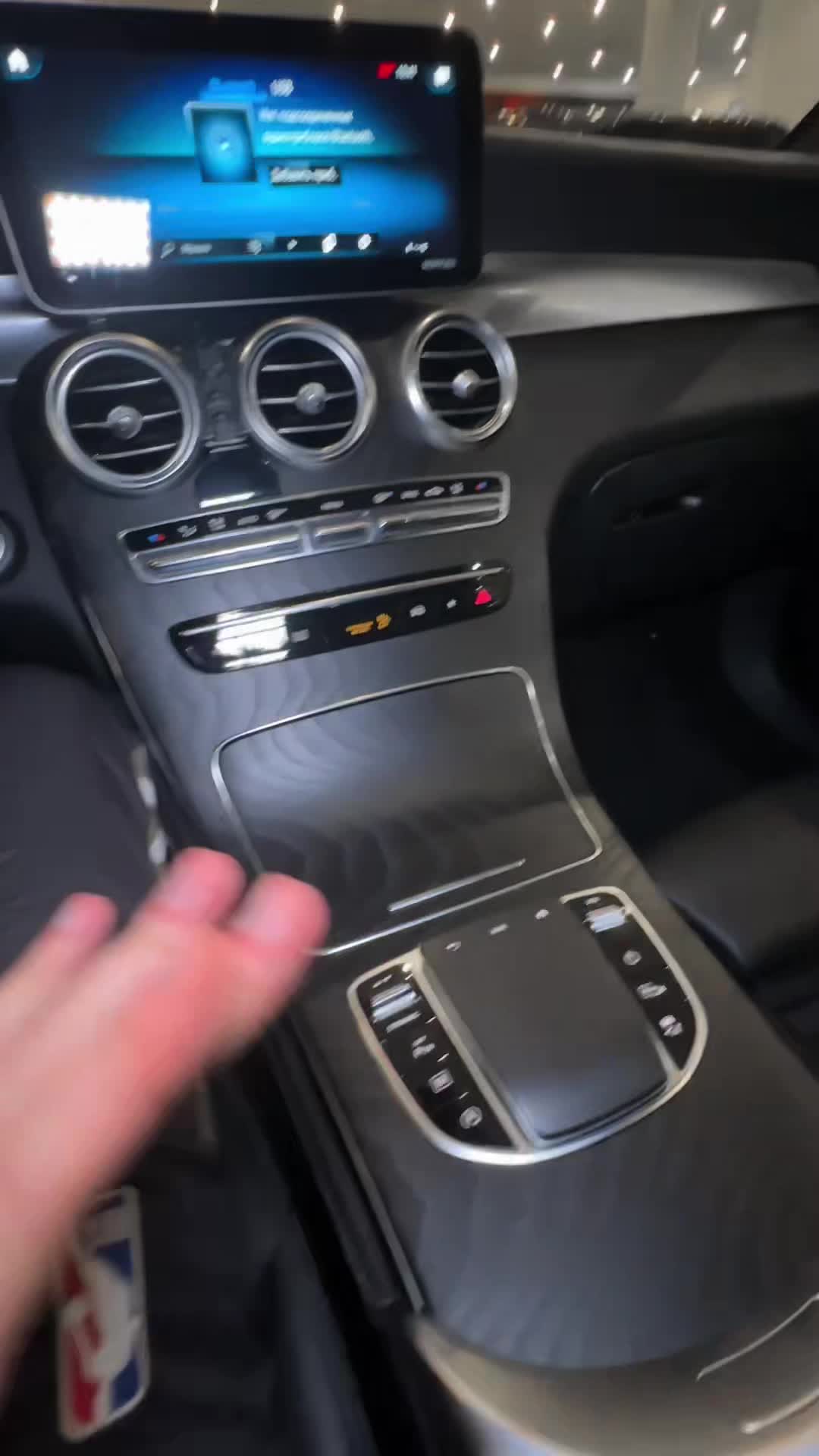 09.12 5L002606 Mercedes-Benz GLC 200.MOV