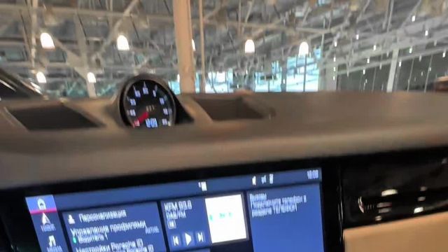 18.12 DA03413 Porsche Cayenne.MOV