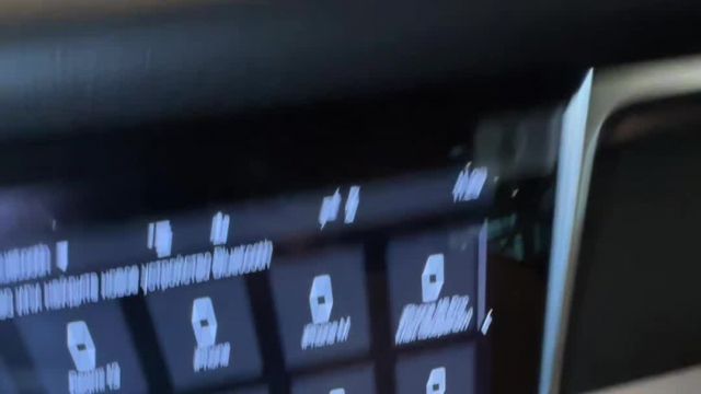 18.12 LB14024 Porsche Macan.MOV