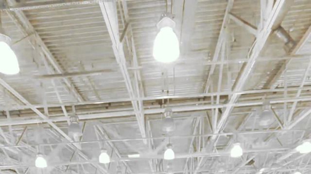 19.12 KA215333 Range Rover Velar.MOV