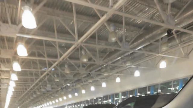 25.12 LH65806 BMW X5.MOV